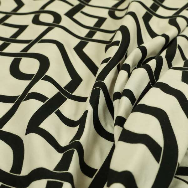 Serengeti Black White Reversible Trellis Pattern Furnishing Chenille Upholstery Fabric CTR-1068 - Roman Blinds